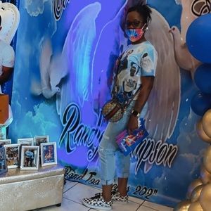 Meet your Posher, Charmsine